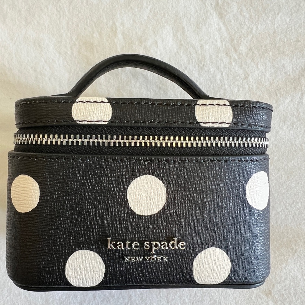 NWT Kate Spade Morgan Jewelry case in Black and White Polka Dot